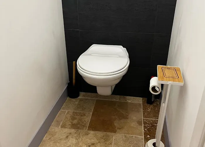 Maison De Village Renovee 펜션